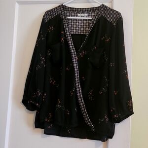Beautiful 3/4 sleeve blouse
